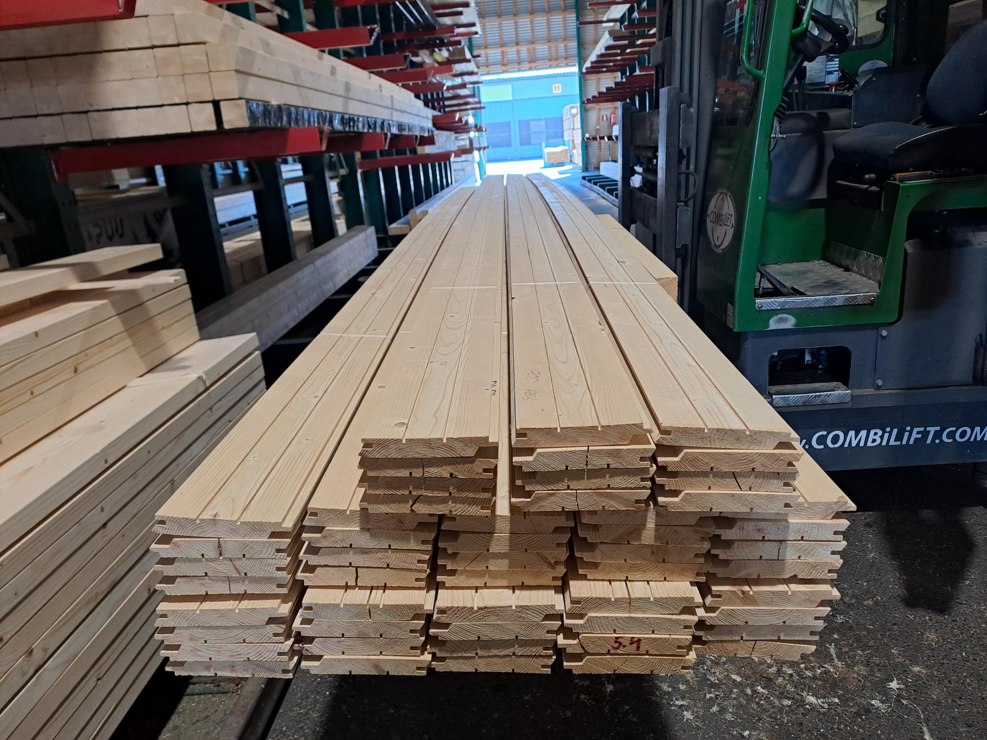 Erä 23x145 UTW puuvalmis ulkoverhouspaneeli
